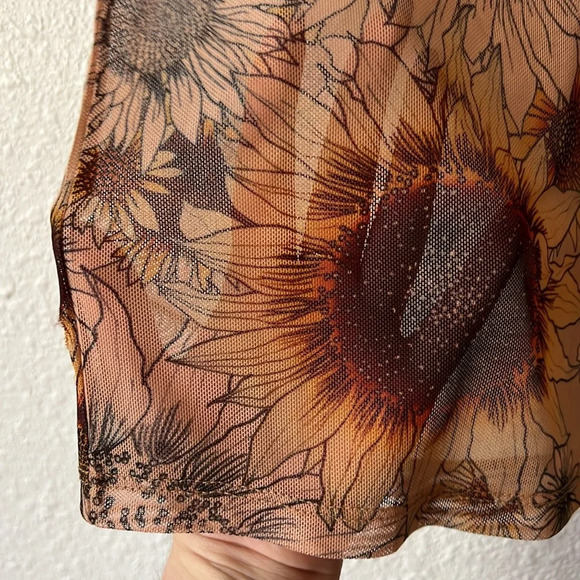 Anthropologie Porridge Short-Sleeve Mesh Tee Sunflower Print Size XS - Picture 3 of 7